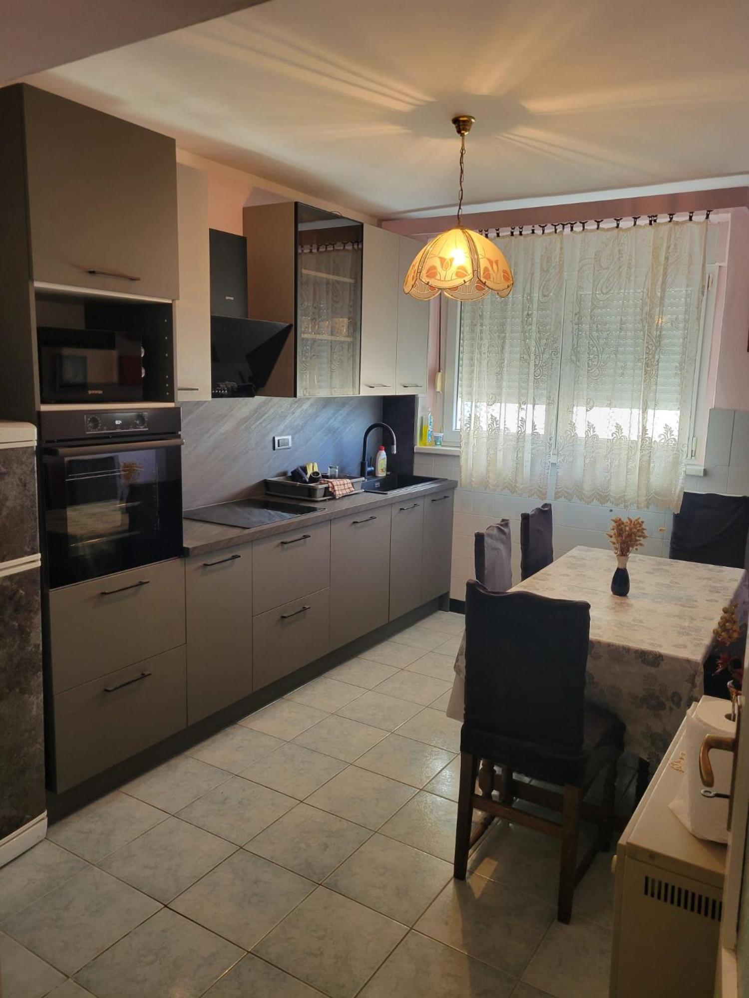 Apartment Madona ชิเบนิก ภายนอก รูปภาพ